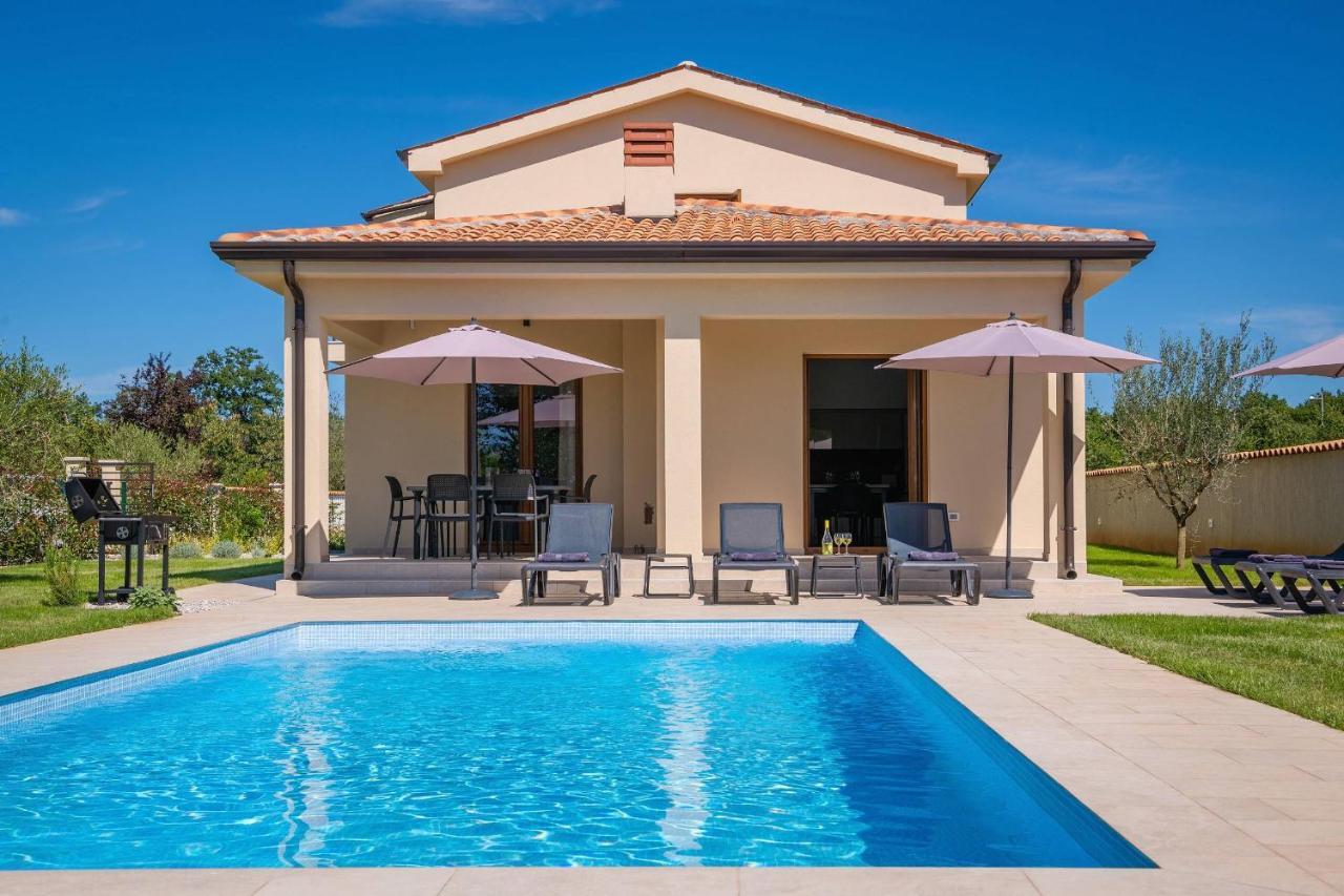 Holiday House Luca Poreč Eksteriør billede