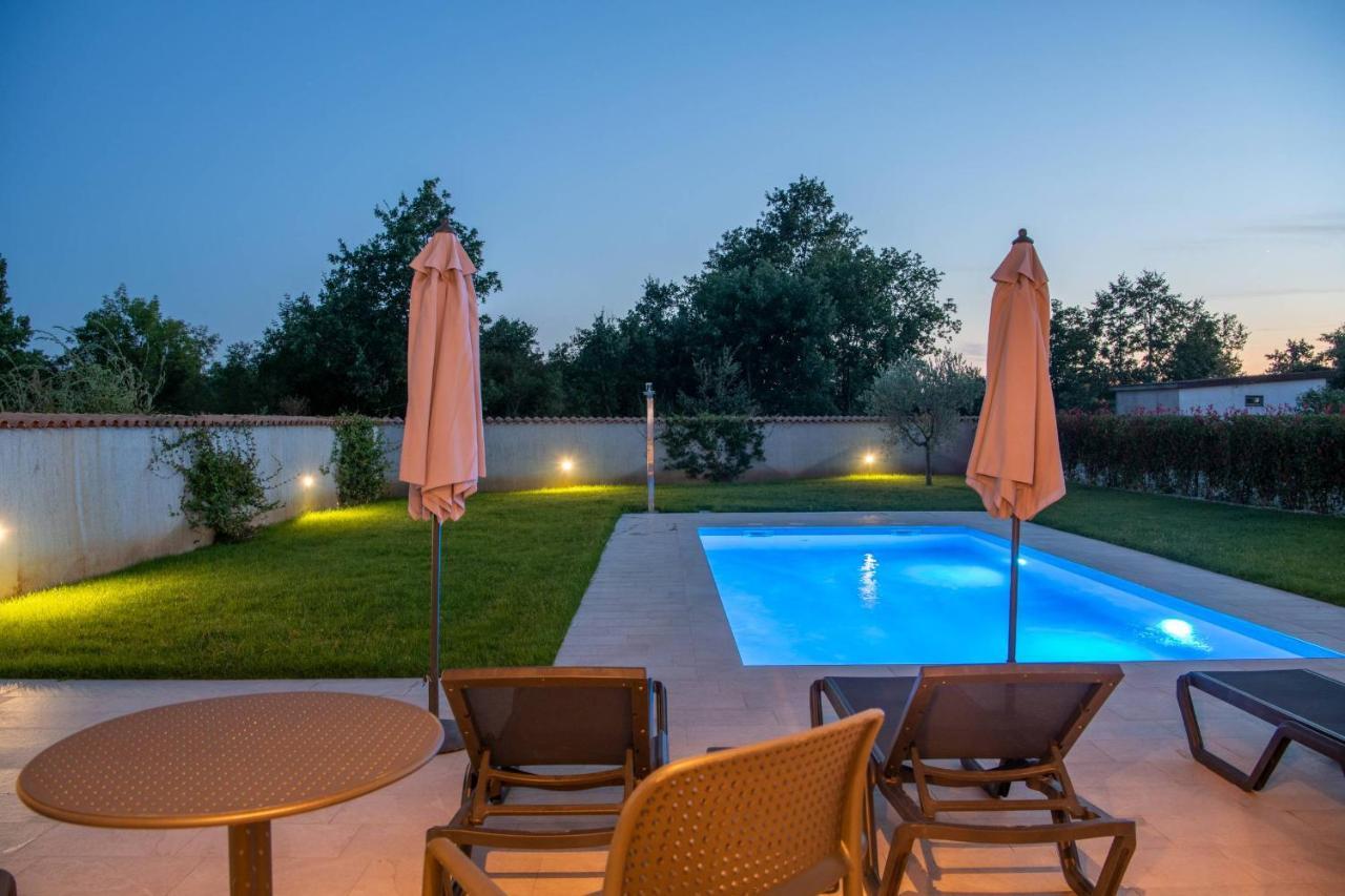 Holiday House Luca Poreč Eksteriør billede